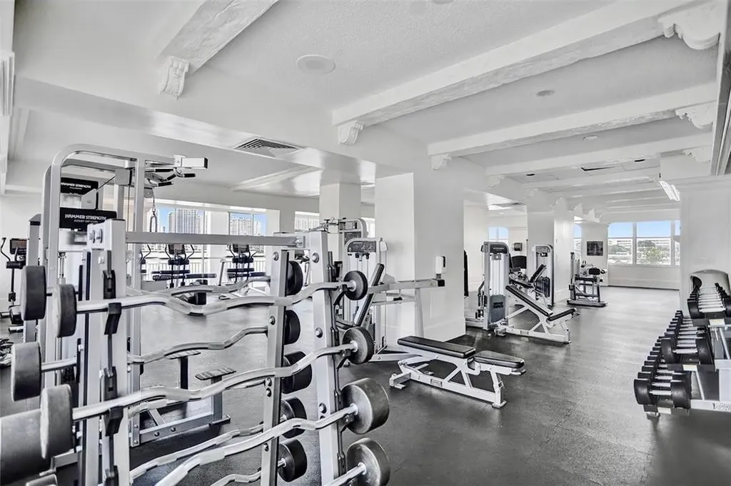 18031 Biscayne Boulevard Aventura FL 33160