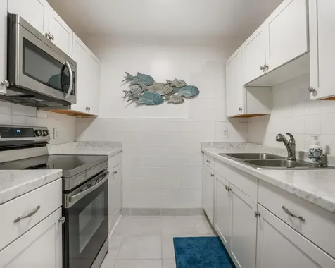 Hallandale Beach FL 33009
