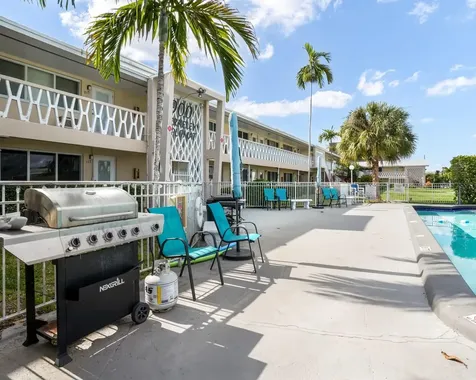 Hallandale Beach FL 33009