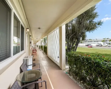 Hallandale Beach FL 33009