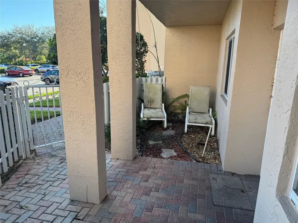 7755 Yardley Drive Fort Lauderdale FL 33321