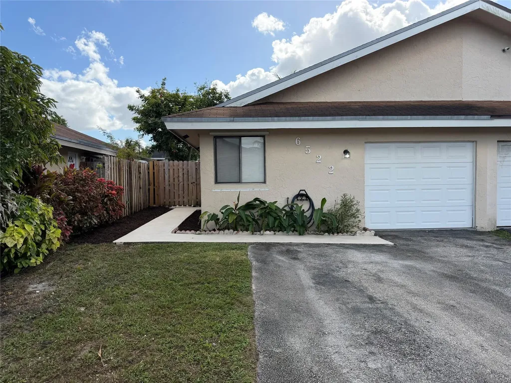 6522 Harbour Road North Lauderdale FL 33068