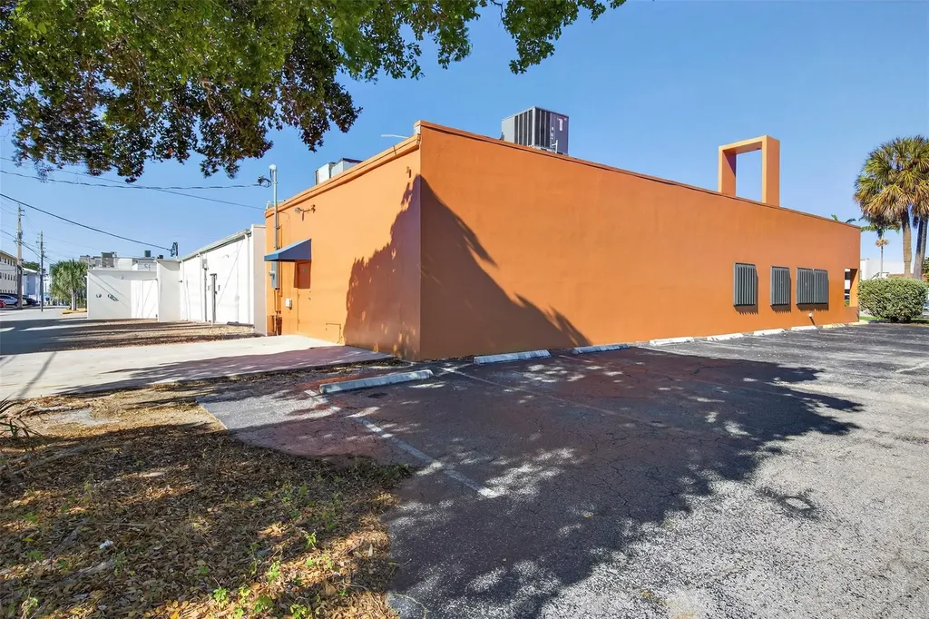 3050 E Commercial Boulevard Fort Lauderdale FL 33308