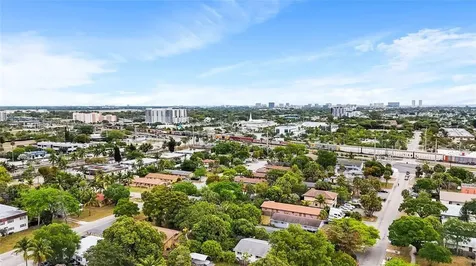 330 SW Avondale Drive Pompano Beach FL 33060