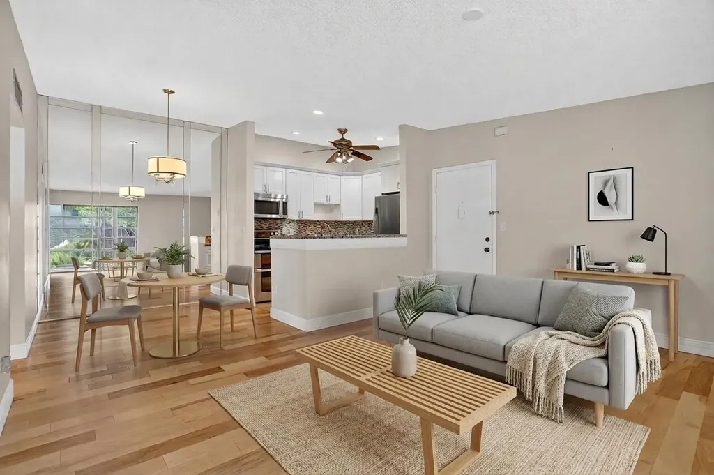 7711 Ashmont Tamarac FL 33321
