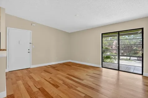 7711 Ashmont Tamarac FL 33321