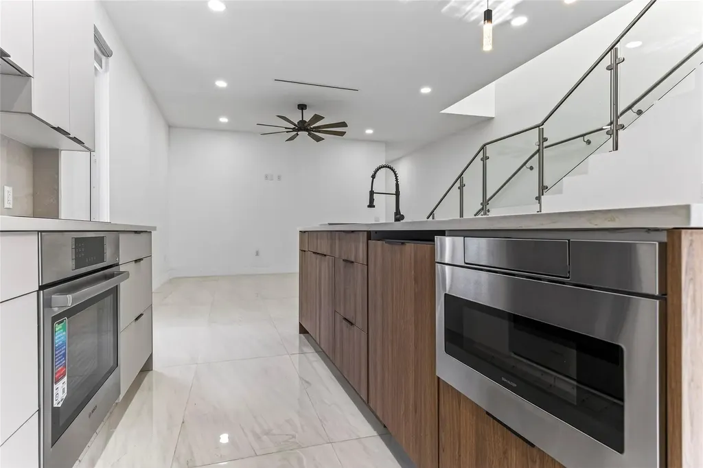 1408 NE 5th Court Fort Lauderdale FL 33301