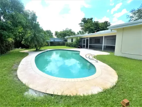 7450 SW 15th Street Plantation FL 33317