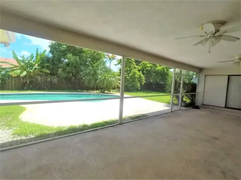 7450 SW 15th Street Plantation FL 33317