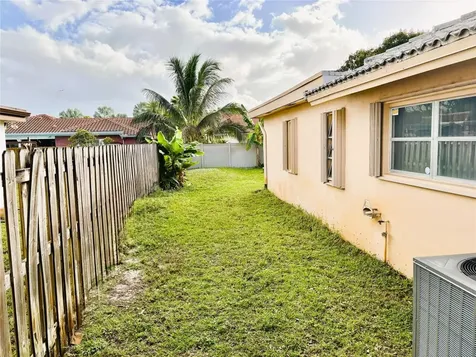 7450 SW 15th Street Plantation FL 33317