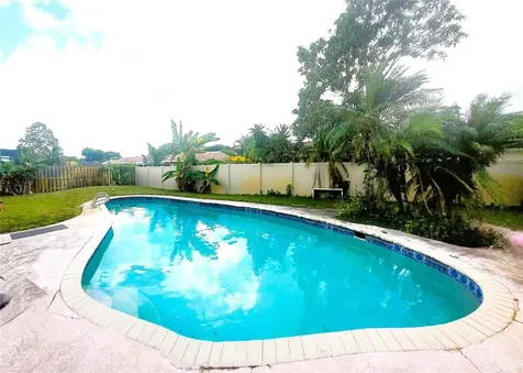 7450 SW 15th Street Plantation FL 33317