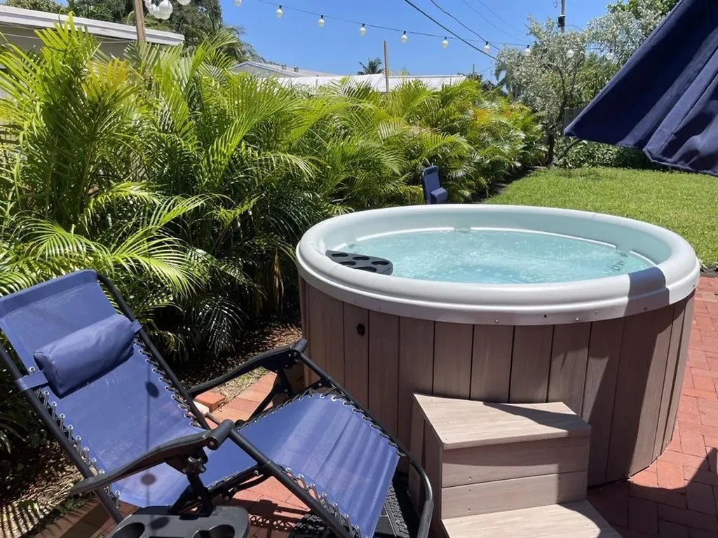 2611 NE 20th Street Pompano Beach FL 33062