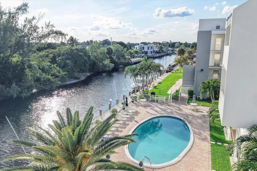 2870 NE 14th Street Causeway Pompano Beach FL 33062