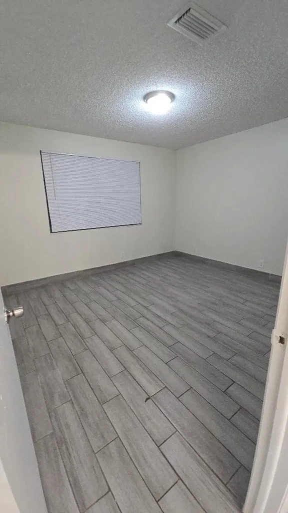 2810 Riverside Drive Coral Springs FL 33065