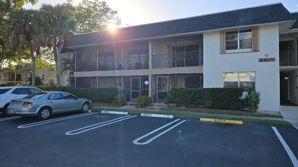 2810 Riverside Drive Coral Springs FL 33065