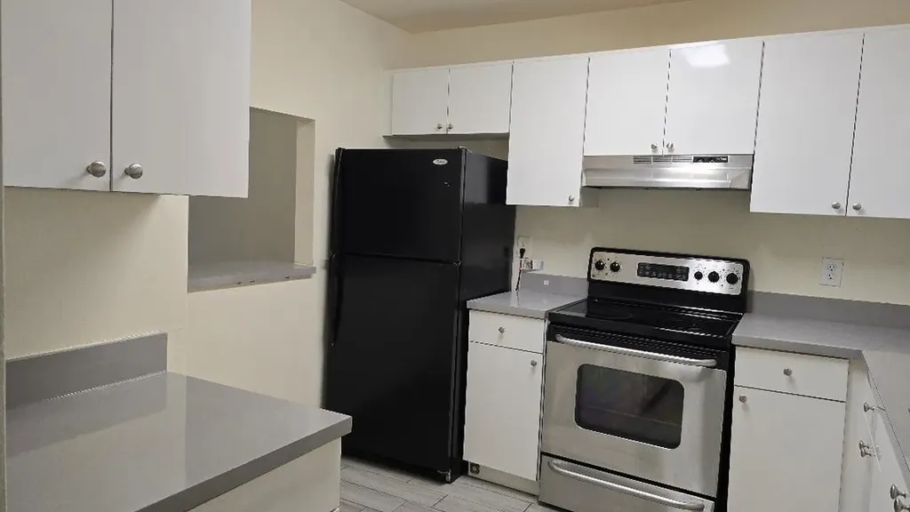 2810 Riverside Drive Coral Springs FL 33065