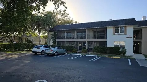 2810 Riverside Drive Coral Springs FL 33065