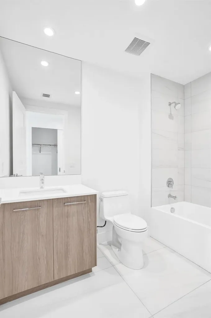 153 N Seabreeze Boulevard Fort Lauderdale FL 33304