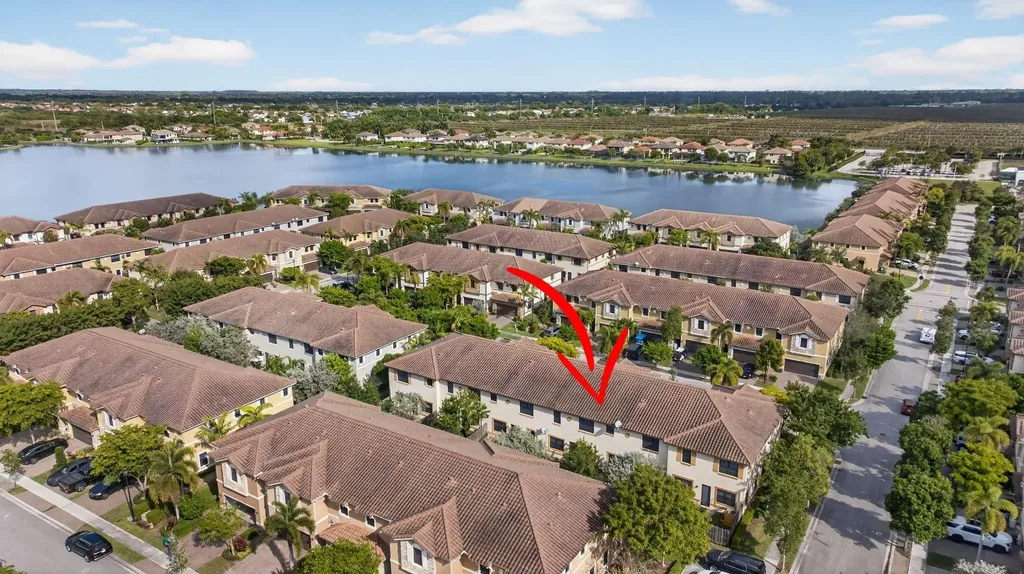 8435 Blue Cove Way Parkland FL 33076