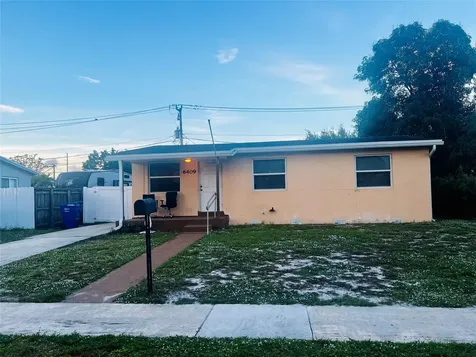 6409 Franklin Street Hollywood FL 33024