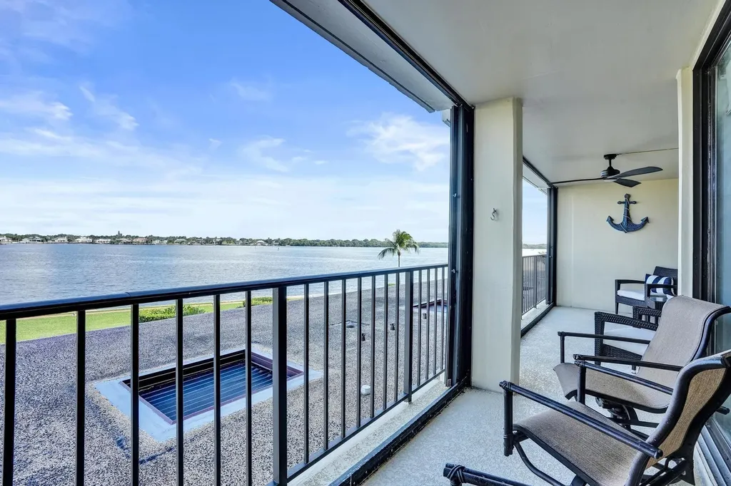 132 Lakeshore Drive North Palm Beach FL 33408