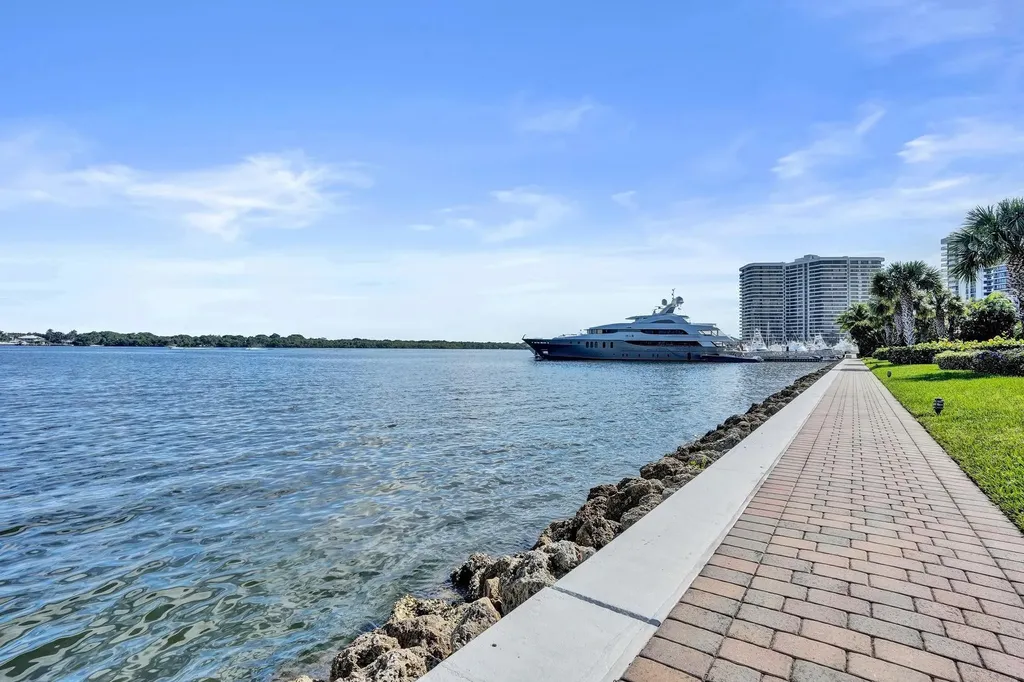 132 Lakeshore Drive North Palm Beach FL 33408
