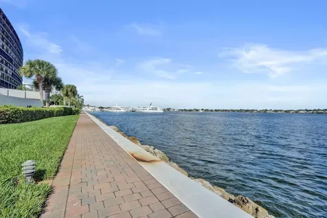 132 Lakeshore Drive North Palm Beach FL 33408
