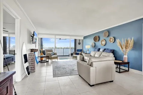 132 Lakeshore Drive North Palm Beach FL 33408
