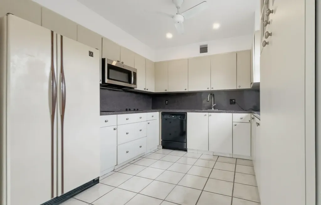 101 SW 132nd Way Hollywood FL 33027