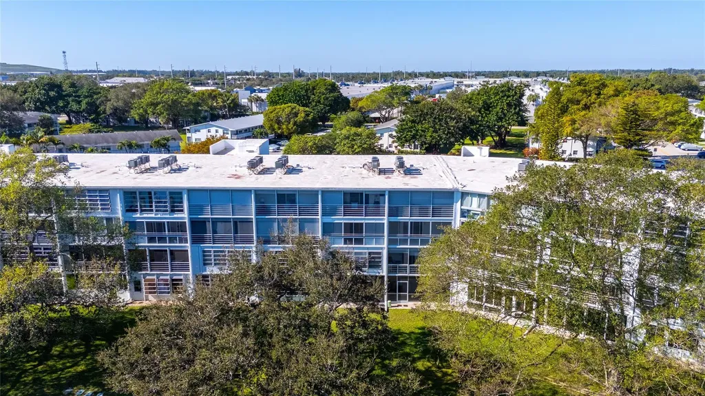 3028 Newport H Deerfield Beach FL 33442