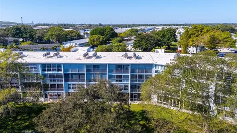 3028 Newport H Deerfield Beach FL 33442