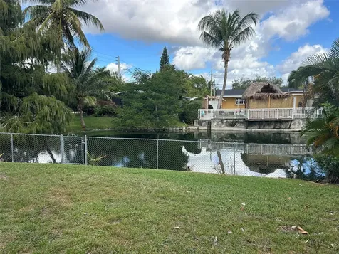 5751 SW 55th Street Davie FL 33314