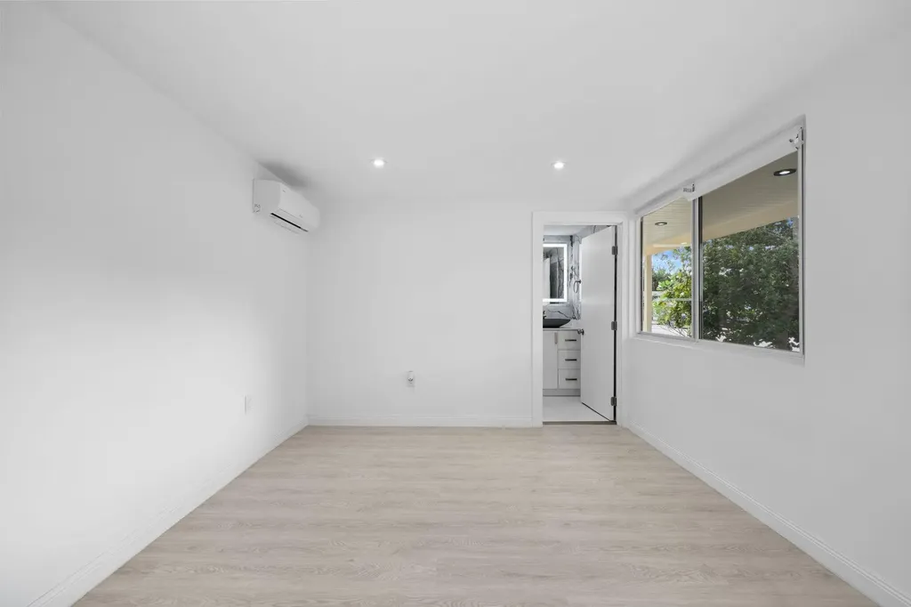 823 SW 27th Street Fort Lauderdale FL 33315