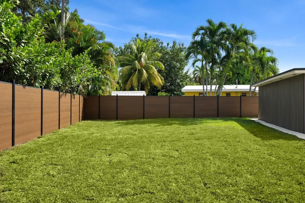 823 SW 27th Street Fort Lauderdale FL 33315