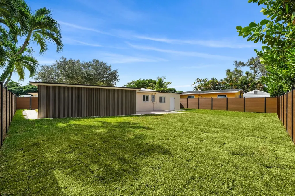 823 SW 27th Street Fort Lauderdale FL 33315