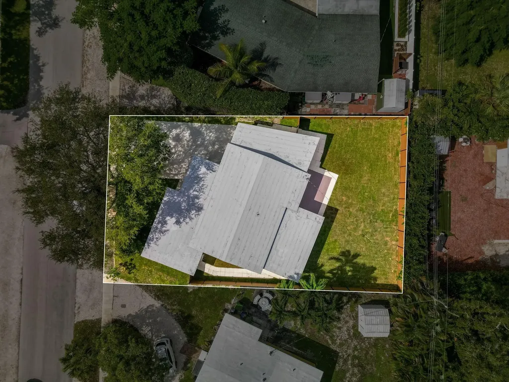 823 SW 27th Street Fort Lauderdale FL 33315