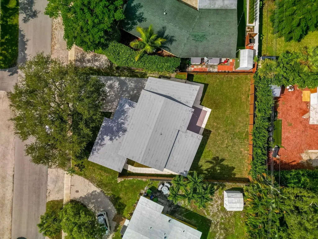 823 SW 27th Street Fort Lauderdale FL 33315