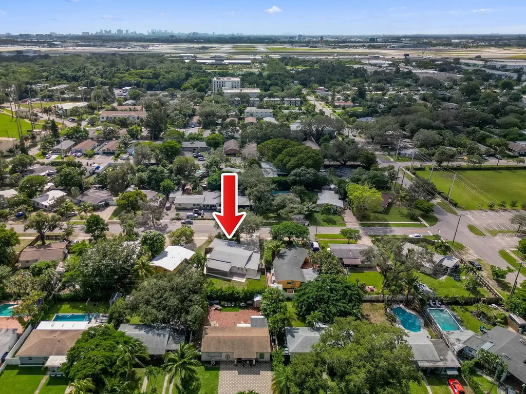 823 SW 27th Street Fort Lauderdale FL 33315