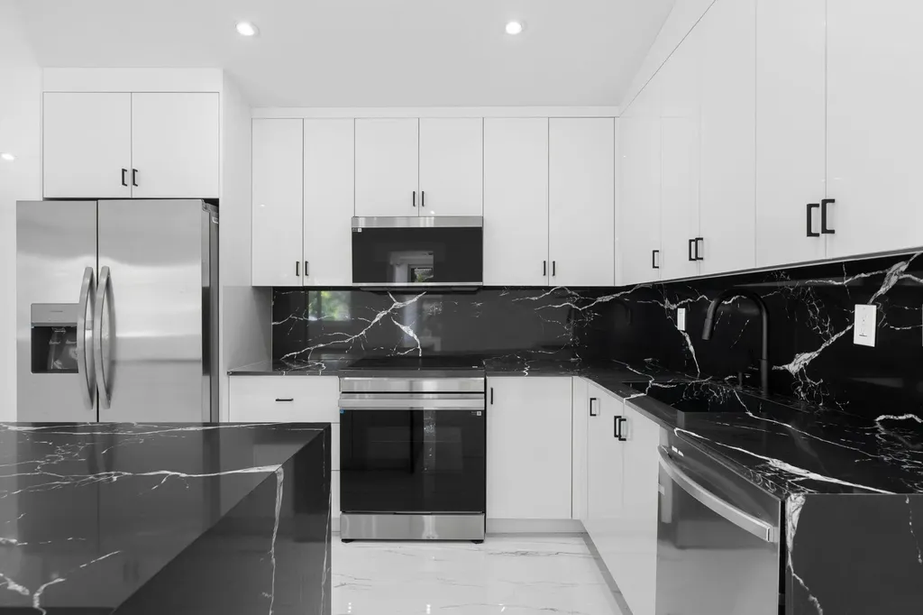 823 SW 27th Street Fort Lauderdale FL 33315