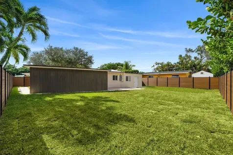 823 SW 27th Street Fort Lauderdale FL 33315