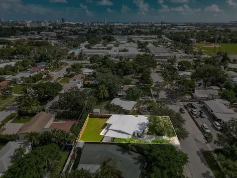 823 SW 27th Street Fort Lauderdale FL 33315