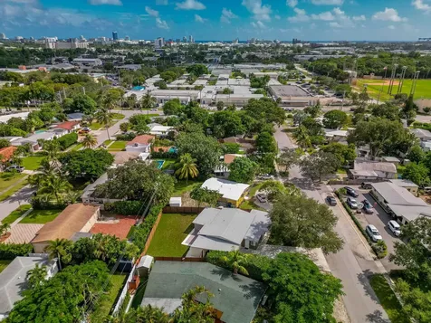 823 SW 27th Street Fort Lauderdale FL 33315