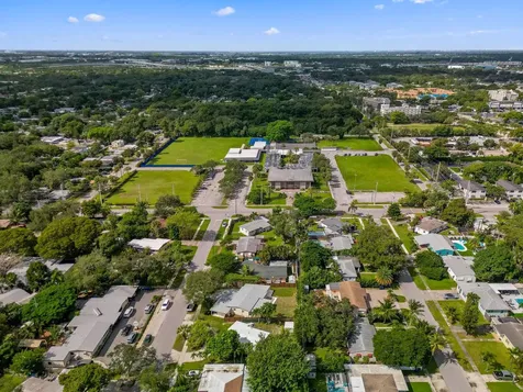 823 SW 27th Street Fort Lauderdale FL 33315