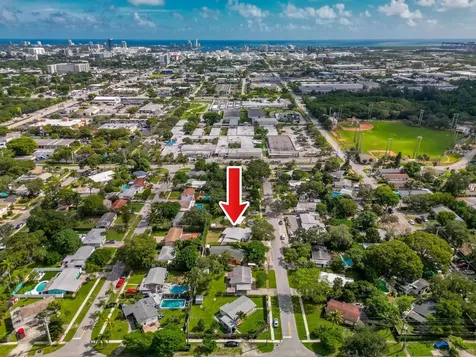 823 SW 27th Street Fort Lauderdale FL 33315