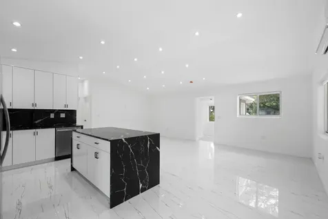 823 SW 27th Street Fort Lauderdale FL 33315