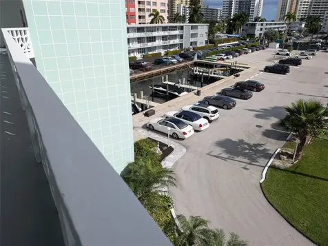 3209 S Ocean Drive Hallandale Beach FL 33009