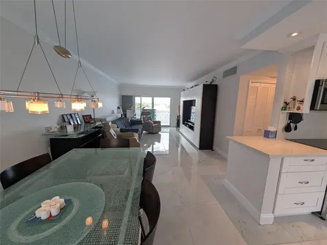 3209 S Ocean Drive Hallandale Beach FL 33009