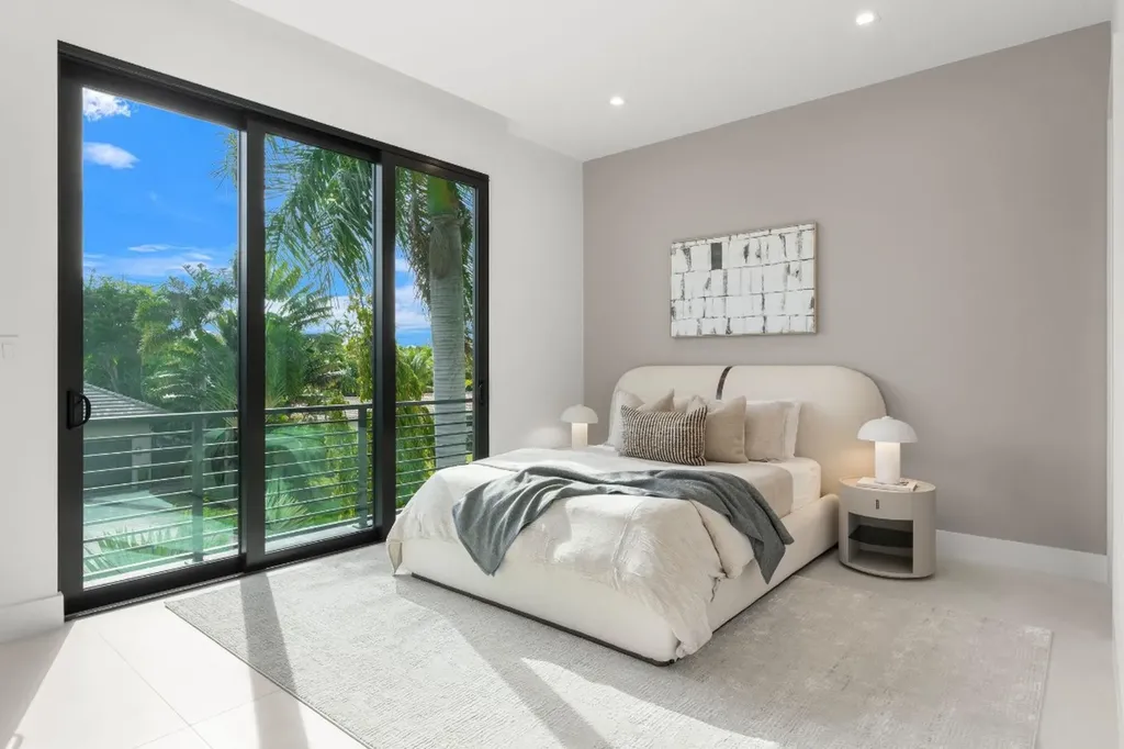 2717 NE 29th Street Fort Lauderdale FL 33306