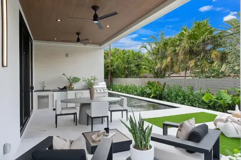 2717 NE 29th Street Fort Lauderdale FL 33306