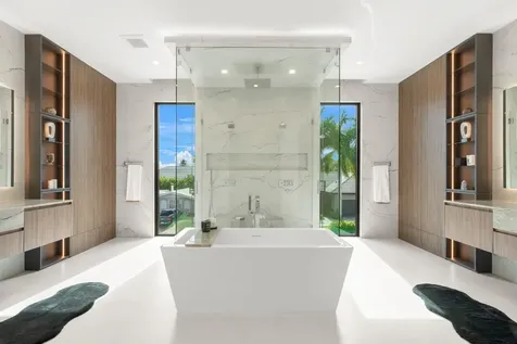 2717 NE 29th Street Fort Lauderdale FL 33306